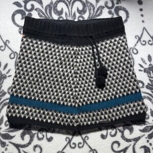 Everest Designs Women's Hand Knit Nepal Skirt Black White Gray Blue Tassel M